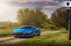 Audi R8 на дисках ROHANA RFX10