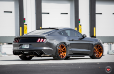 Ford Mustang GT на дисках Vossen Forged VPS-301