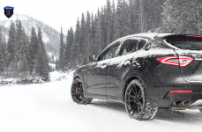 Maserati Levante на дисках Rohana RF2 Matte Black