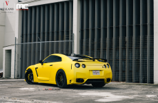 Nissan GT-R на дисках Vellano VKS