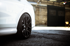 Mercedes-Benz C63 AMG на дисках Vorsteiner V-FF 101