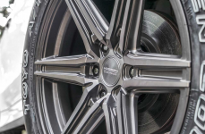 Mitsubishi Pajero Sport на дисках Vossen HF6-2