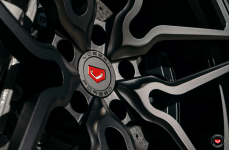 Audi R8 на дисках Vossen Forged HC-2