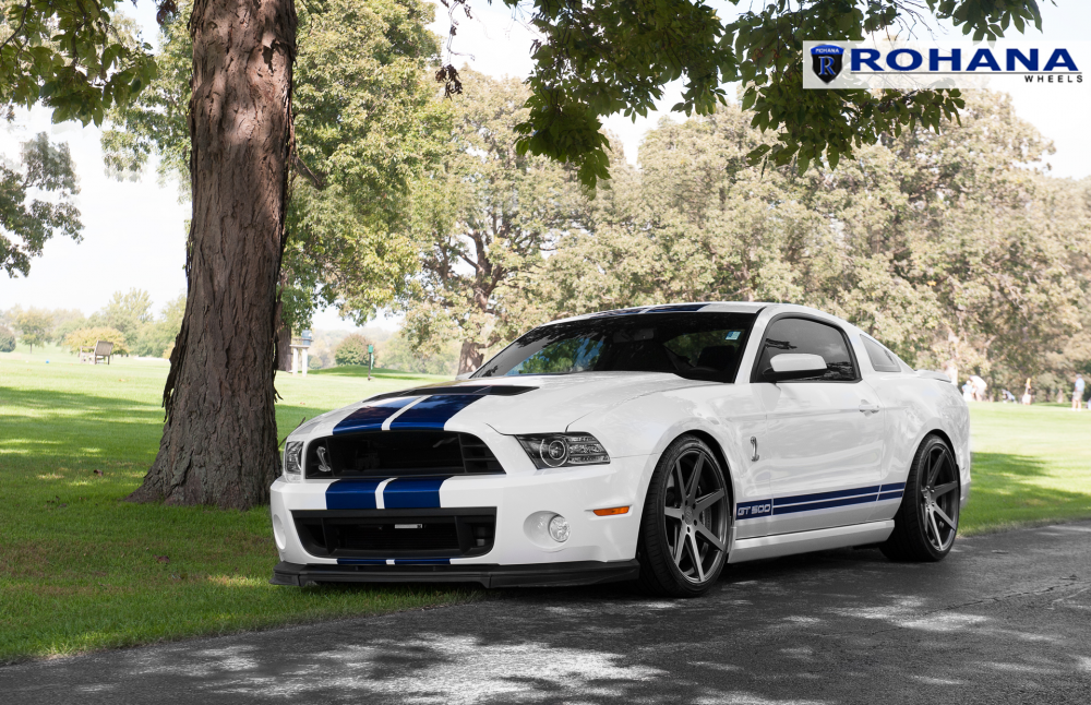 Ford Mustang GT500 на дисках Rohana RC7