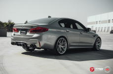 BMW F90 M5 на кованых дисках Vossen Forged S21-01