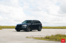 BMW X5 на дисках Vossen Hybrid Forged HF-1