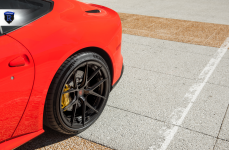 Ferrari F12 на дисках Rohana RFG15