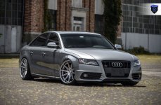 Audi S4 на дисках Rohana RC10