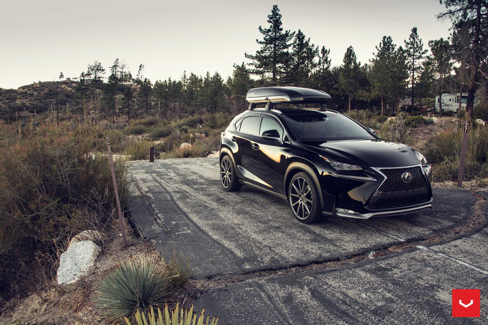 Lexus NX на дисках Vossen VFS-1