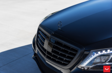 Mercedes-Benz S550 на дисках Vossen VFS-2
