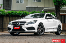 Mercedes E-Class на дисках Hybrid Forged HF-5