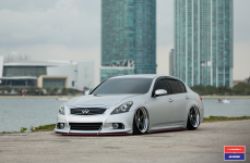 Infiniti G на дисках