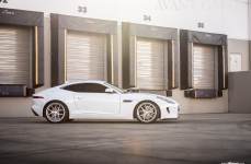 Jaguar F-TYPE на дисках Avant Garde M580