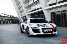Audi R8 на дисках Vossen Hybrid Forged VFS-4