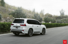Lexus LX570 на дисках Hybrid Forged HF-2