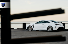 Lexus RCF на дисках RFX11 Brushed Titanium