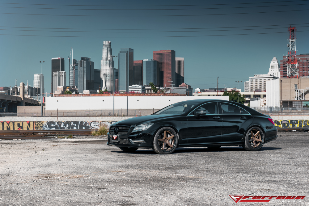 Mercedes Benz CLS550 на дисках Ferrada FR3