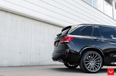 BMW X5 на дисках Vossen VFS-2