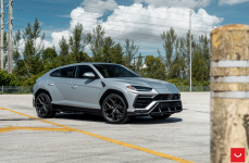 Lamborghini URUS на дисках VOSSEN HF-5