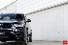 BMW X5 на дисках Vossen VFS-2