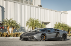 Aventador Zaragoza Edizione на дисках Vorsteiner V-FF 103