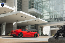 Ferrari F12 на дисках Rohana RFG15