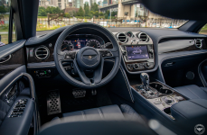 Bentley Bentayga на дисках Urban Automotive x Vossen UV-1