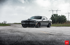 Dodge Challenger Hellcat на дисках Hybrid Forged HF-5