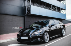 Lexus GS350 на дисках Vossen VFS5