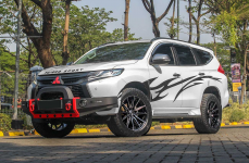 Mitsubishi Pajero Sport на дисках Vossen HF6-1