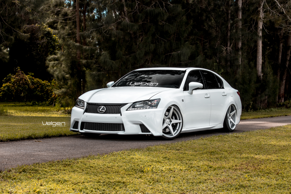 Lexus GS350 на дисках Velgen Wheels Classic5