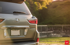 Lexus LX 570 на дисках Hybrid Forged HF-3