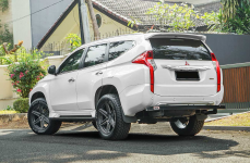 Mitsubishi Pajero Sport на дисках Vossen HF6-2