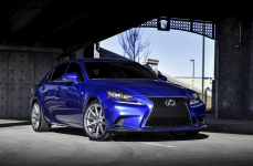 Lexus IS 300 на дисках TSW Clypse