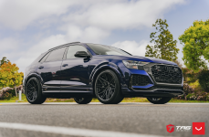 Audi Q8 на дисках VOSSEN HF-7