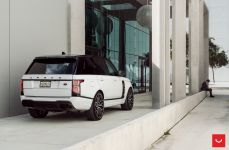 Range Rover Urban Automotive на дисках Vossen HF-2