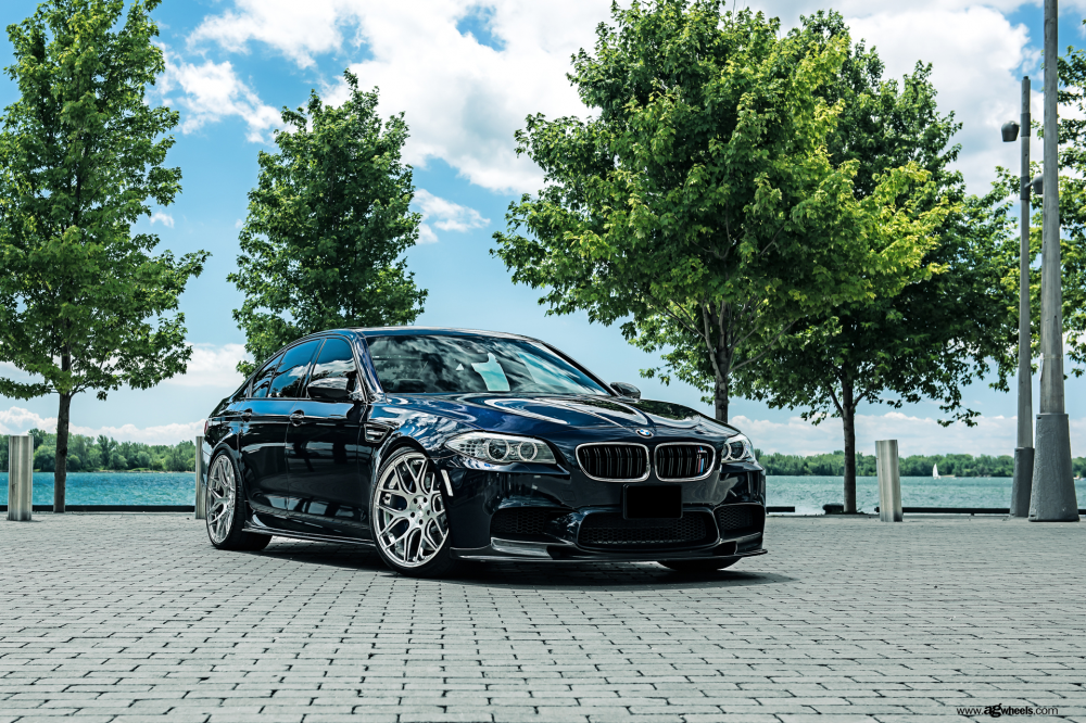 BMW F10 M5 на дисках Avant Garde M590