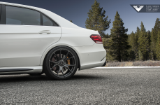 Mercedes-Benz E63 AMG на дисках Vorsteiner V-FF 103