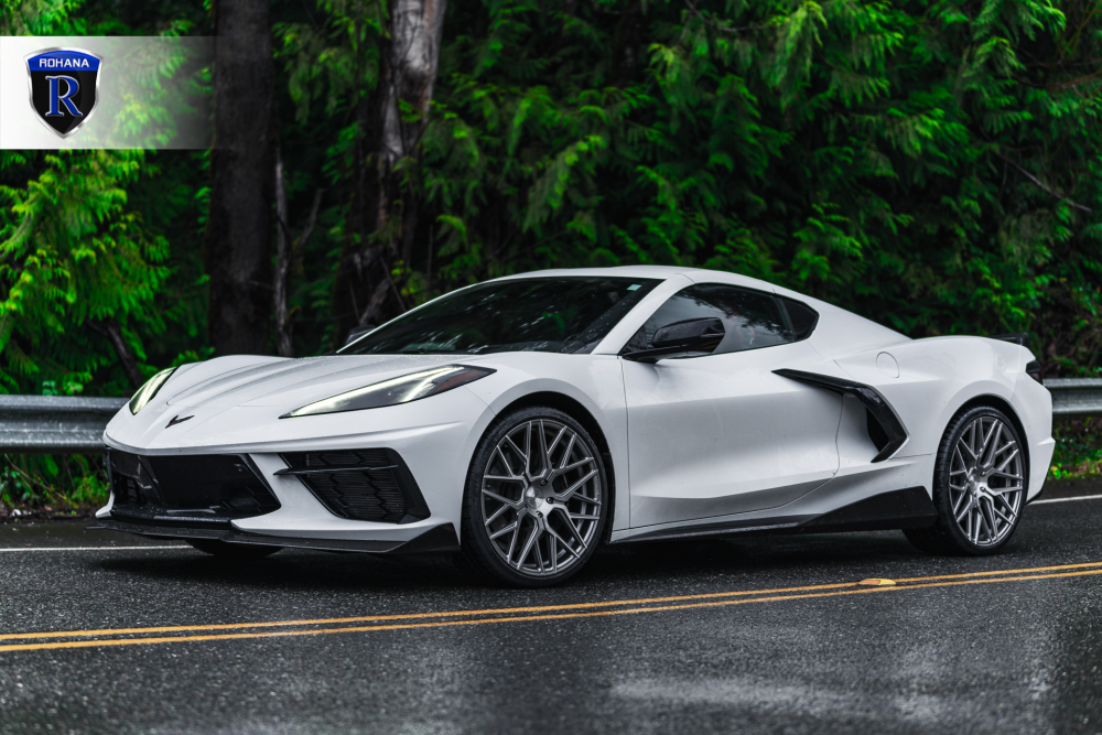 Chevrolet Corvette C8 на дисках RFX10 Brushed Titanium