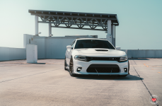 Dodge Charger Scat Pack на дисках Hybrid Forged HF-4T