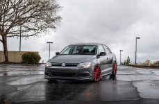 VW Jetta MK6 на дисках XO Luxury London