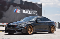 BMW F82 M4 на дисках Avant Garde M621 20