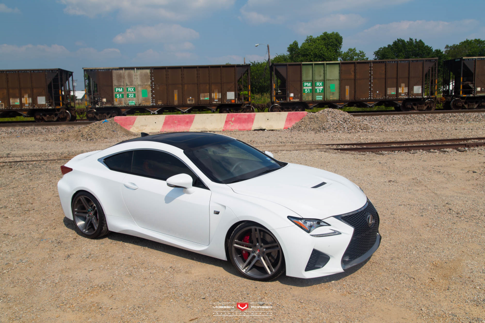 Lexus RCF на дисках Vossen Forged VPS-302