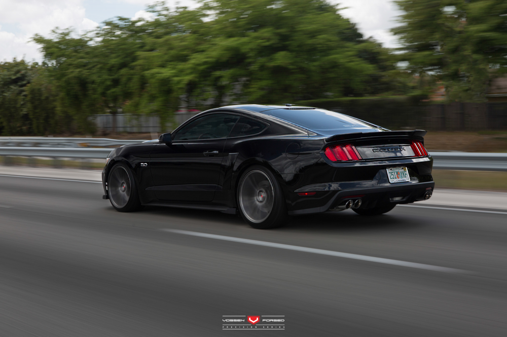 Ford Mustang GT на дисках Vossen Forged VPS-302