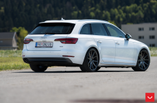 Audi A4 Avant на дисках Vossen VFS-1