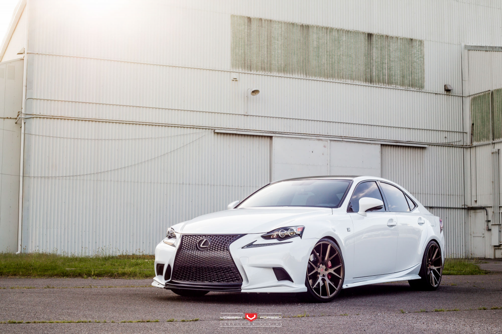 Lexus IS 350 на дисках Vossen Forged VPS-306