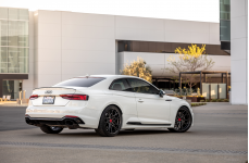Audi RS5 на дисках 20