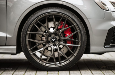 Audi RS3 на дисках Vorsteiner V-FF 107 Carbon Graphite R20