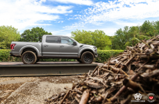 Ford Raptor на дисках Vossen Forged S17-02