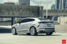 Lamborghini Urus на дисках Hybrid Forged HF-7